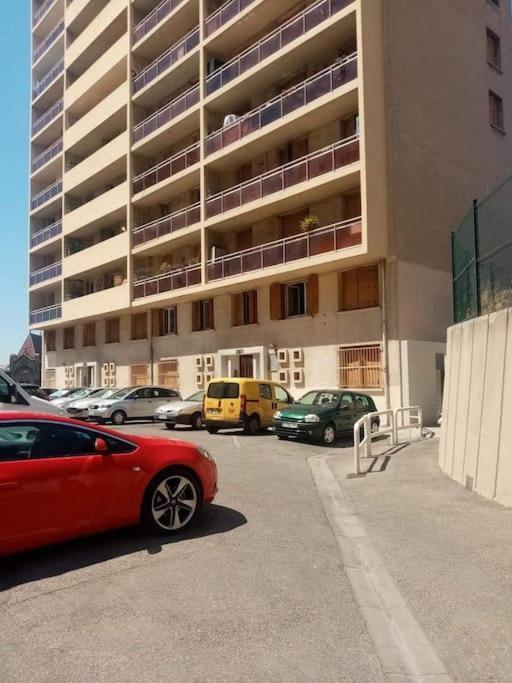 Appartement T4 A Deux Pas De La Gare St Charles Marseille Exteriör bild