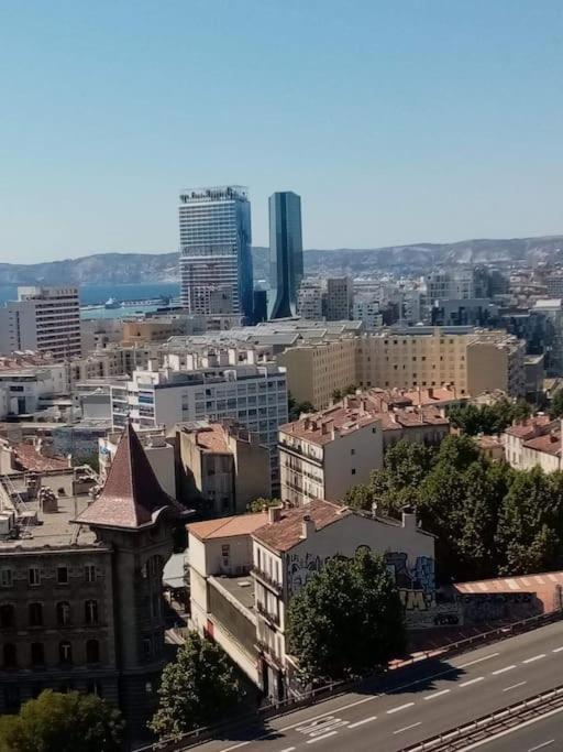 Appartement T4 A Deux Pas De La Gare St Charles Marseille Exteriör bild