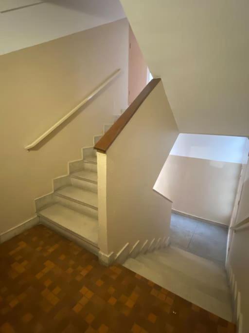 Appartement T4 A Deux Pas De La Gare St Charles Marseille Exteriör bild