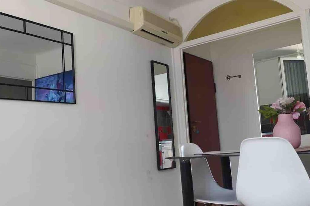 Appartement T4 A Deux Pas De La Gare St Charles Marseille Exteriör bild