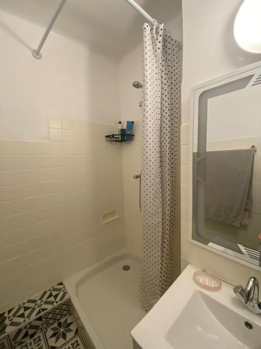 Appartement T4 A Deux Pas De La Gare St Charles Marseille Exteriör bild