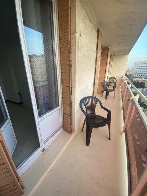 Appartement T4 A Deux Pas De La Gare St Charles Marseille Exteriör bild